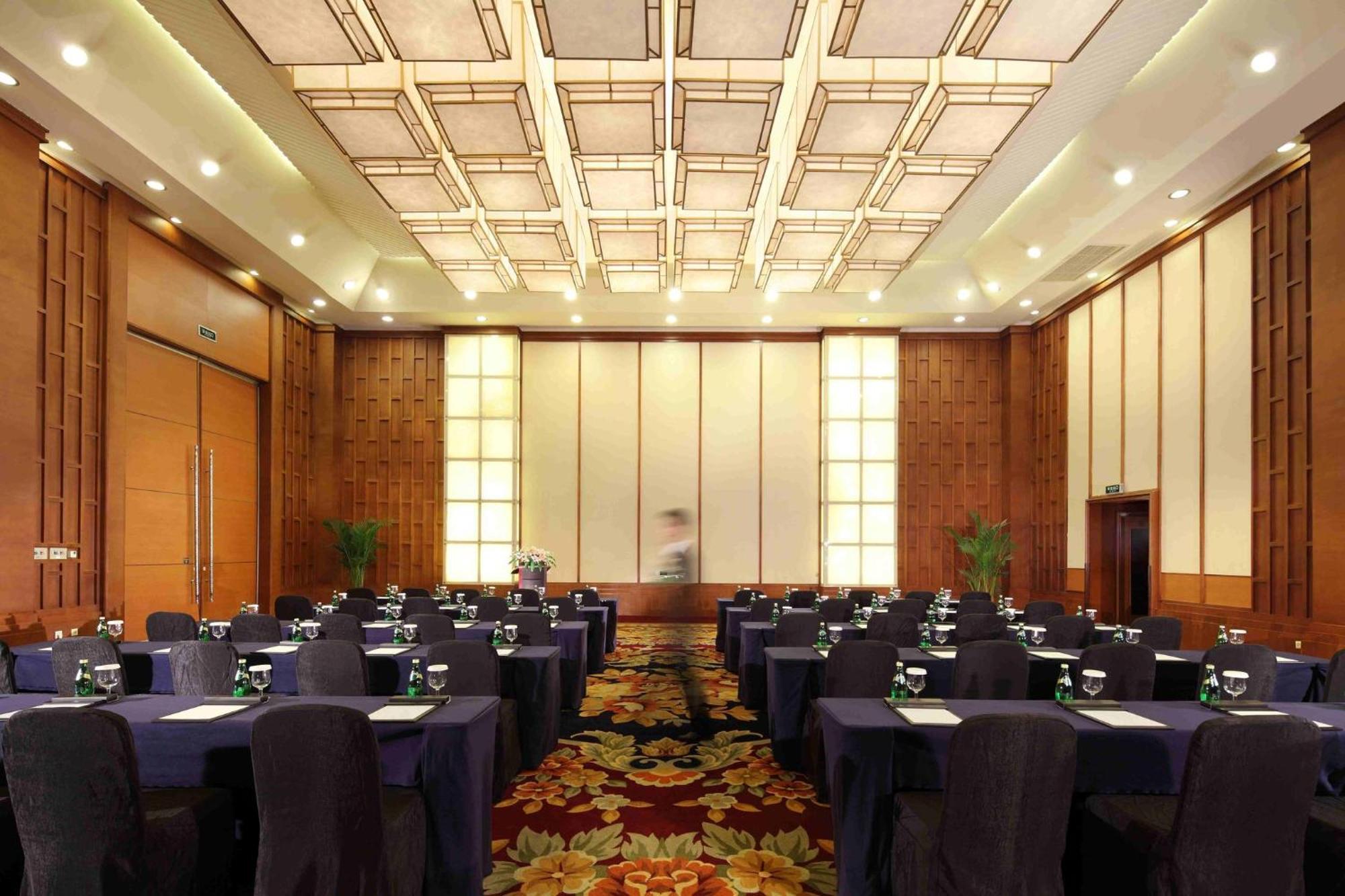 Holiday Inn Chengdu Century City-Easttower Exterior foto